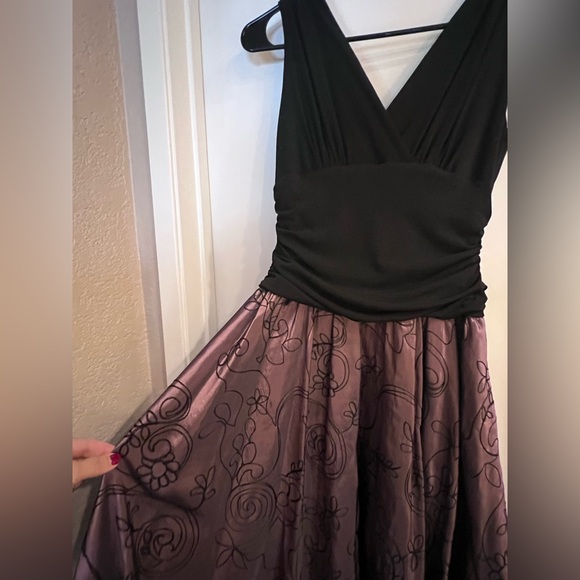 S.L. Fashions Dresses & Skirts - Vintage Elegant Black and Purple Floral Dress